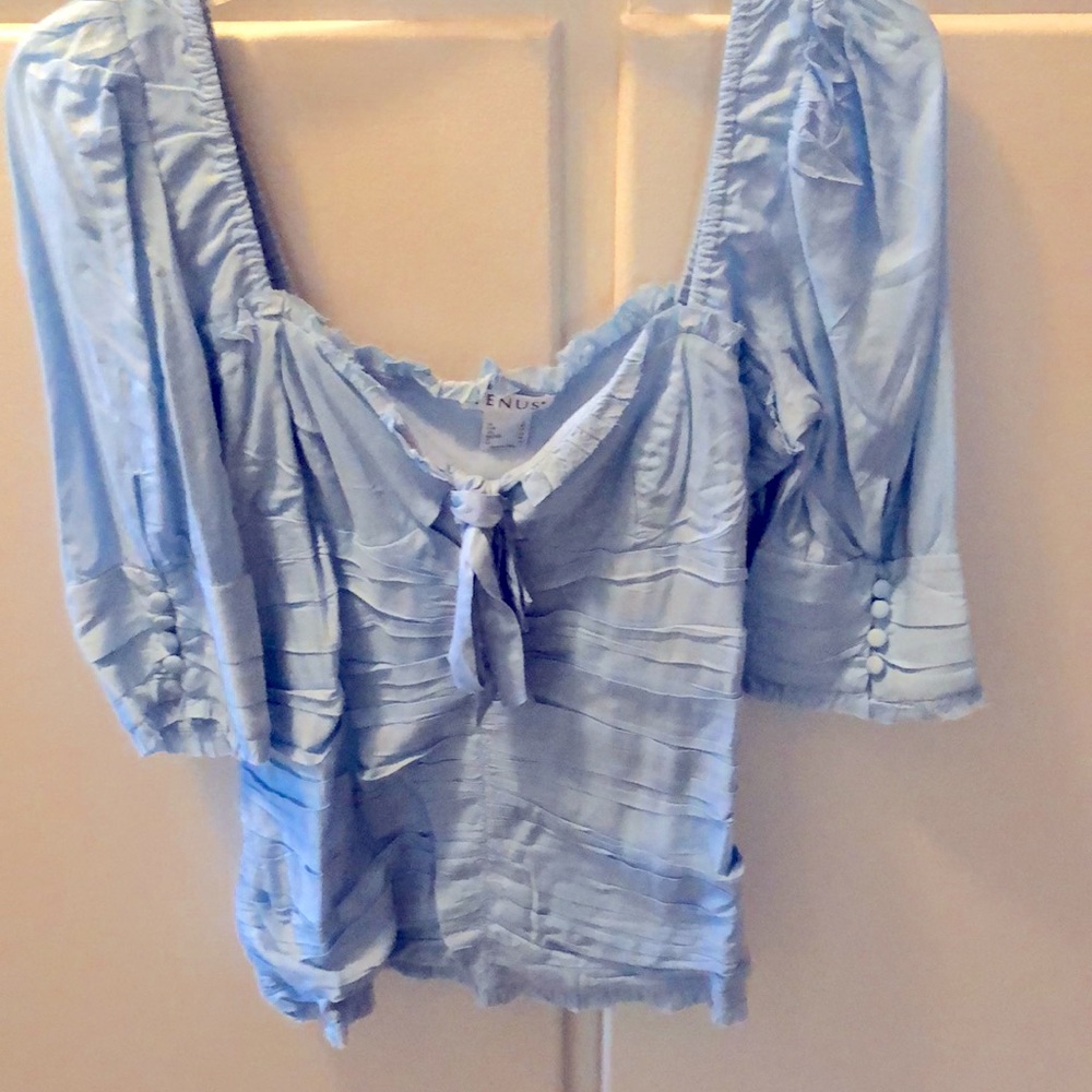 NWOT Rouched 3/4 sleeve top